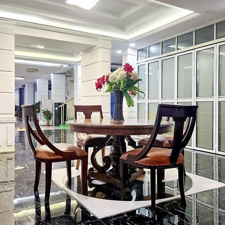Hotel Sampurna Jaya Tanjungpinang Bagian luar foto